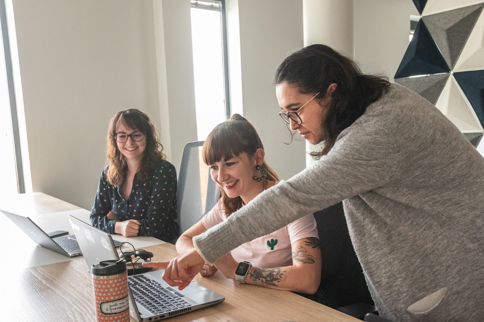 Prendre la parole et générer des leads grâce au contenu expert